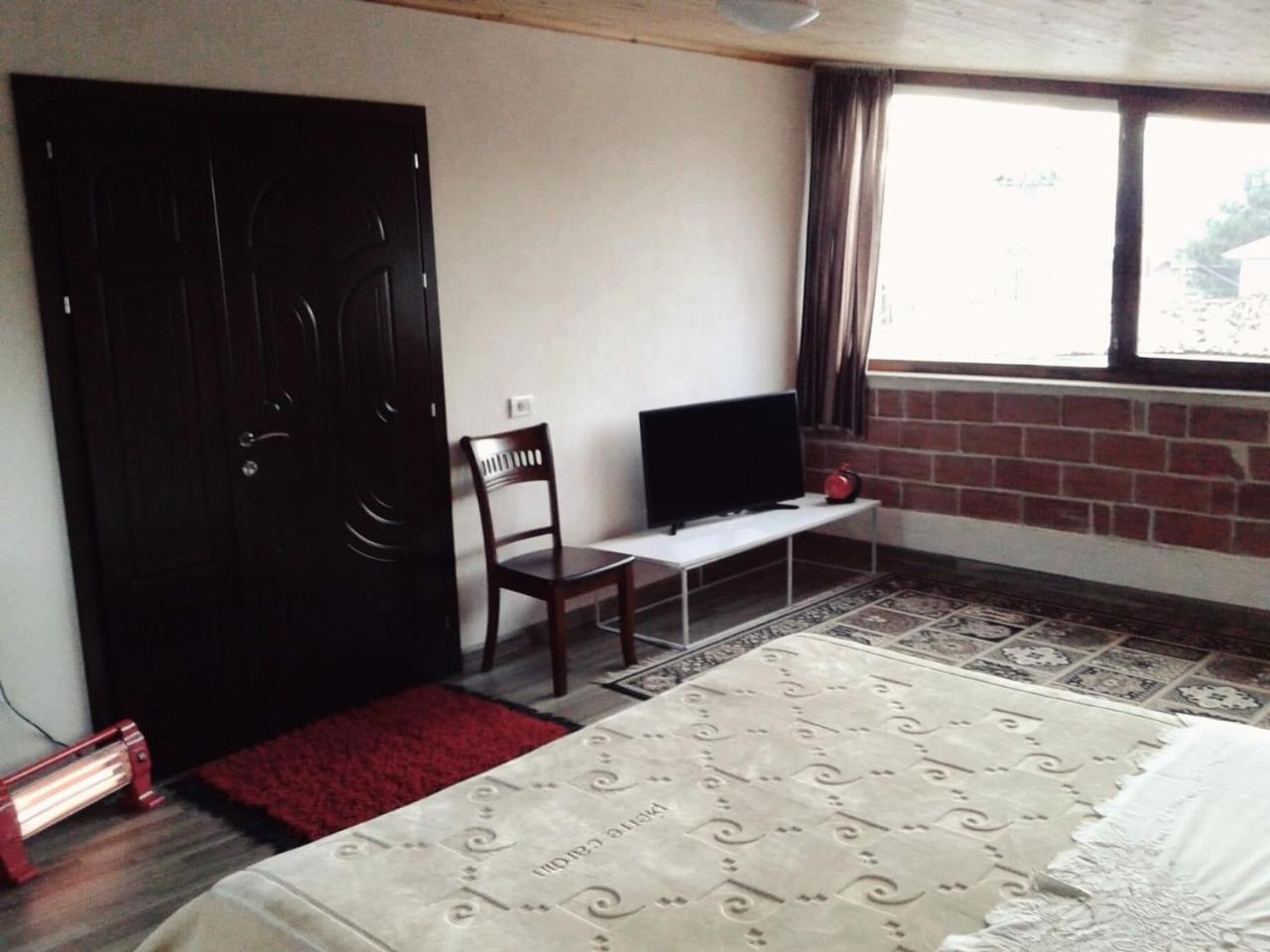 Appartamento Cozy Loft Korce Esterno foto